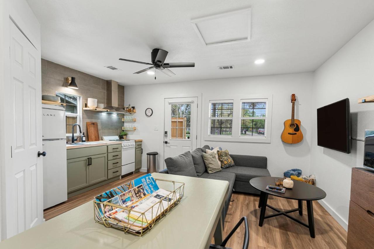 New! The Yellow Door- Downtown Wimberley W/ River Access ภายนอก รูปภาพ