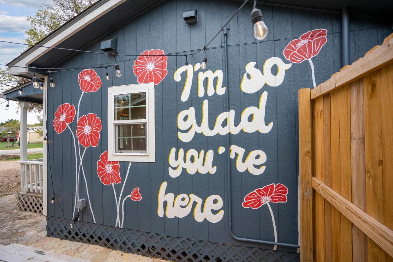 New! The Yellow Door- Downtown Wimberley W/ River Access ภายนอก รูปภาพ